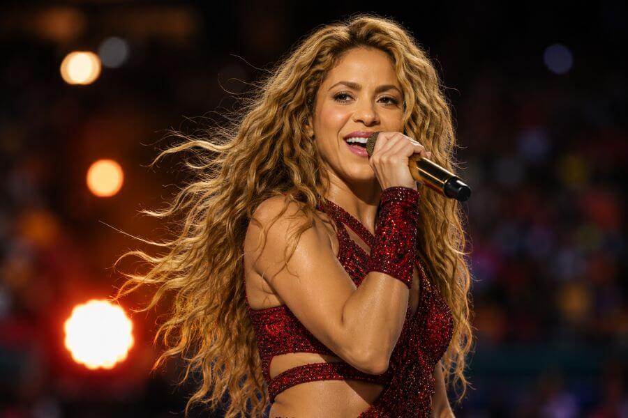 shakiras-world-cup-comeback-history-tournament-anthems